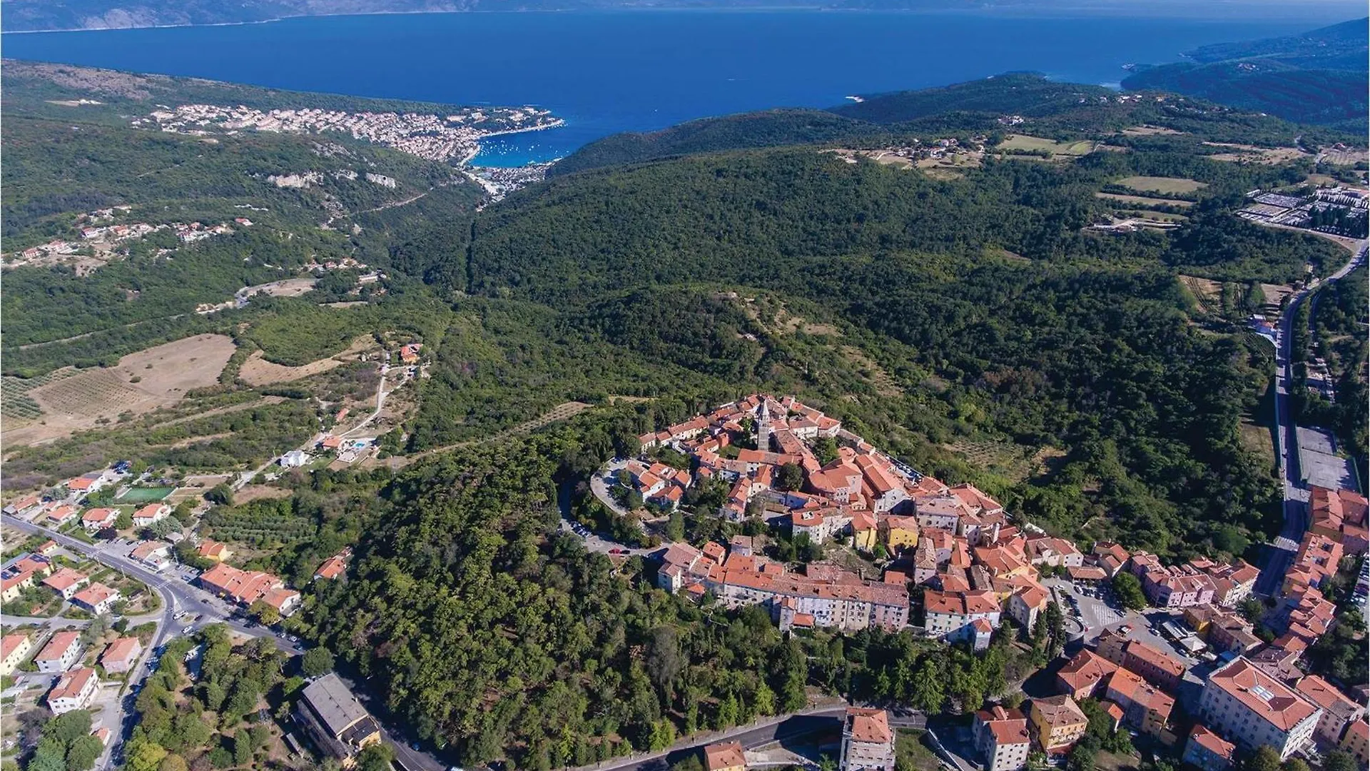 Holiday home Nice Home In Vrecari With Wi-Fi Nedescina Croatia